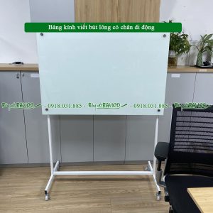 Bảng kính từ có chân di động mặt bảng ghép keo sữa dày 8ly58 Kích thước 80x120cm