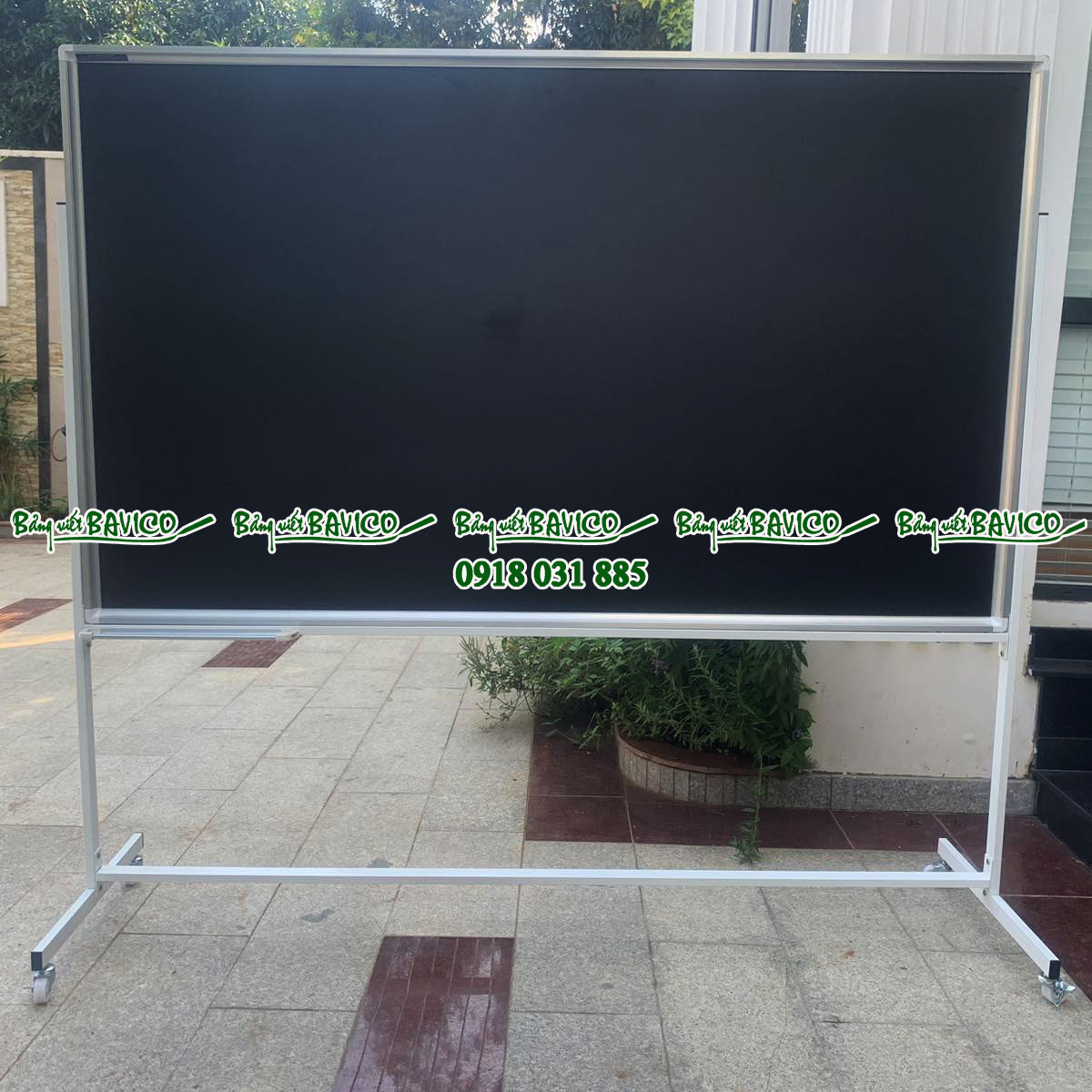 Bảng di động cao cấp Greenlam 1 mặt viết phấn KT: 60x80 cm (nhiều kích thước)