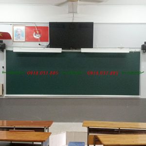 Bảng viết phấn từ cho trường học màu xanh đen có ô ly vuông kích thước 120x360 cm