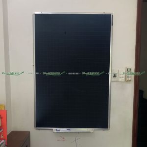 Bảng đen viết phấn cao cấp Greenlam treo tường kích thước 40x60 cm