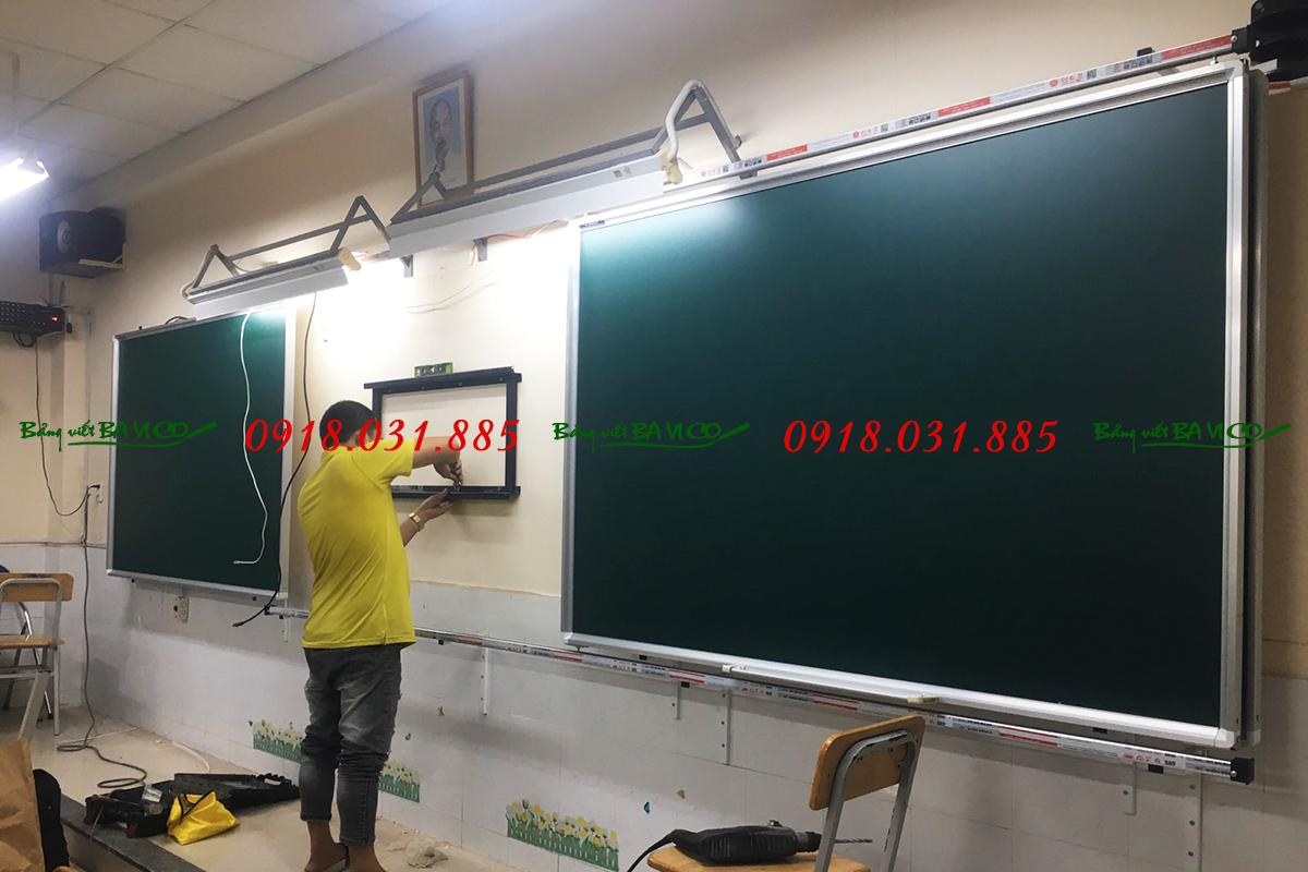 Bảng trượt ngang chống lóa viết phấn kết cấu 3 tấm kết hợp Tivi mẫu M5K - Ảnh 5